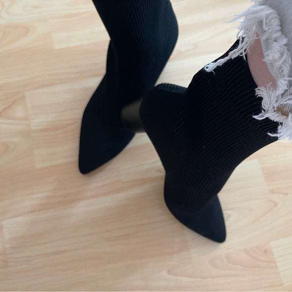 Calvin Klein Shoes - NEW 🎈Calvin Kline Boots black stretch top with chunky heels